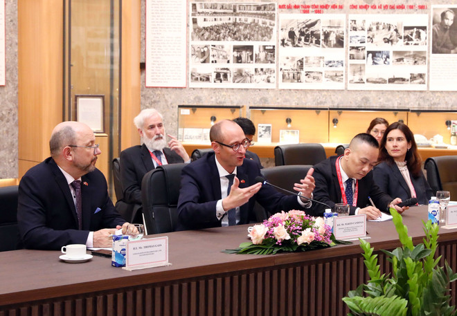 Việt Nam-Thụy Sĩ thúc đẩy hợp tác đổi mới sáng tạo và kinh tế xanh ảnh 2