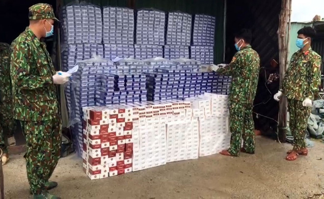 Giảm tác hại thuốc lá: Vẫn câu chuyện “người dùng chờ luật” ảnh 1