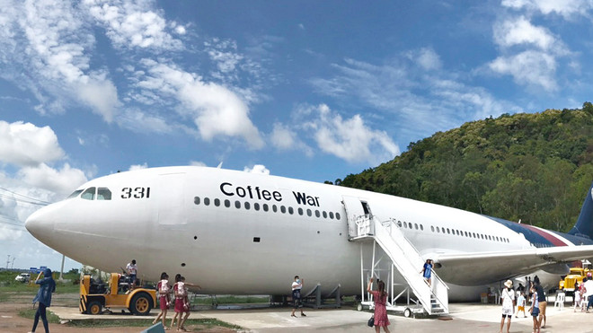 Mô hình càphê máy bay hút khách tại Thái Lan trong mùa dịch bệnh ảnh 1