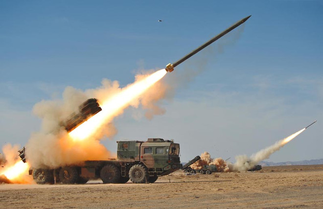 Hệ thống phóng tên lửa Smerch. (Nguồn: defence-point.gr) Nga sẵn sàng bán cho Ấn Độ 2 hệ thống phóng tên lửa Smerch ảnh 1