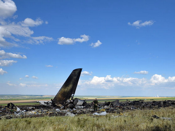 Dân quân miền Đông Ukraine tuyên bố bắn rơi máy bay Su-25 ảnh 1