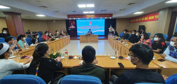 Cổ vũ và động viên thế hệ trẻ các dân tộc thiểu số vươn lên ảnh 1