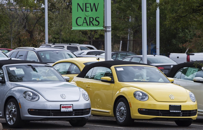 Bê bối gian lận khiến Volkswagen lần đầu thua lỗ sau 15 năm ảnh 1