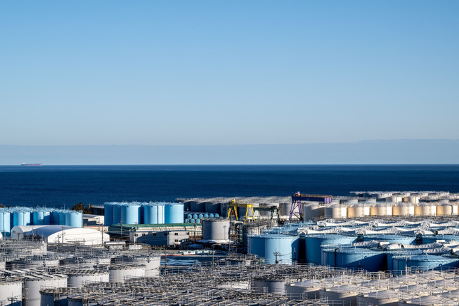 Các bể chứa nước thải chưa qua xử lý tại Nhà máy Điện Hạt nhân Fukushima, Nhật Bản, ngày 20/1/2023. (Ảnh: AFP/TTXVN) Hàn Quốc: Cần có giải pháp thay thế cho kế hoạch xả thải từ Fukushima ảnh 1