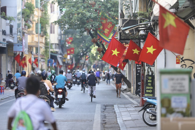 Nhân dân Thành phố Hà Nội đón Tết Độc lập trong niềm tin mới ảnh 2