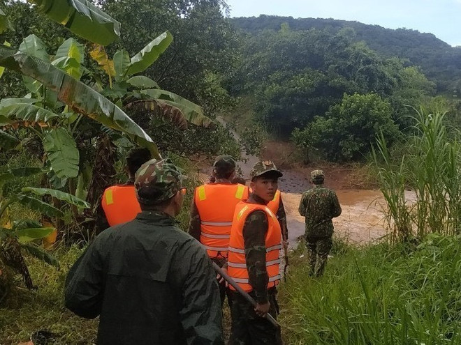 Điện Biên: Hai trẻ em bị nước cuốn trôi khi chụp ảnh tại suối Nậm Núa ảnh 1