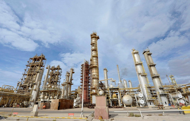 Giá dầu tiếp tục diễn biến trái chiều tại thị trường châu Á ảnh 1