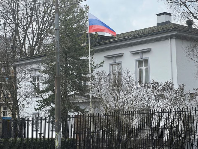 Đại sứ quán Nga tại Oslo, Na Uy. (Ảnh: Reuters) Na Uy trục xuất 15 nhà ngoại giao Nga do cáo buộc hoạt động tình báo ảnh 1