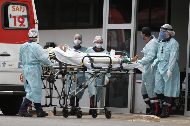 Brazil tăng cường mua vaccine để tiêm chủng quy mô lớn ảnh 1