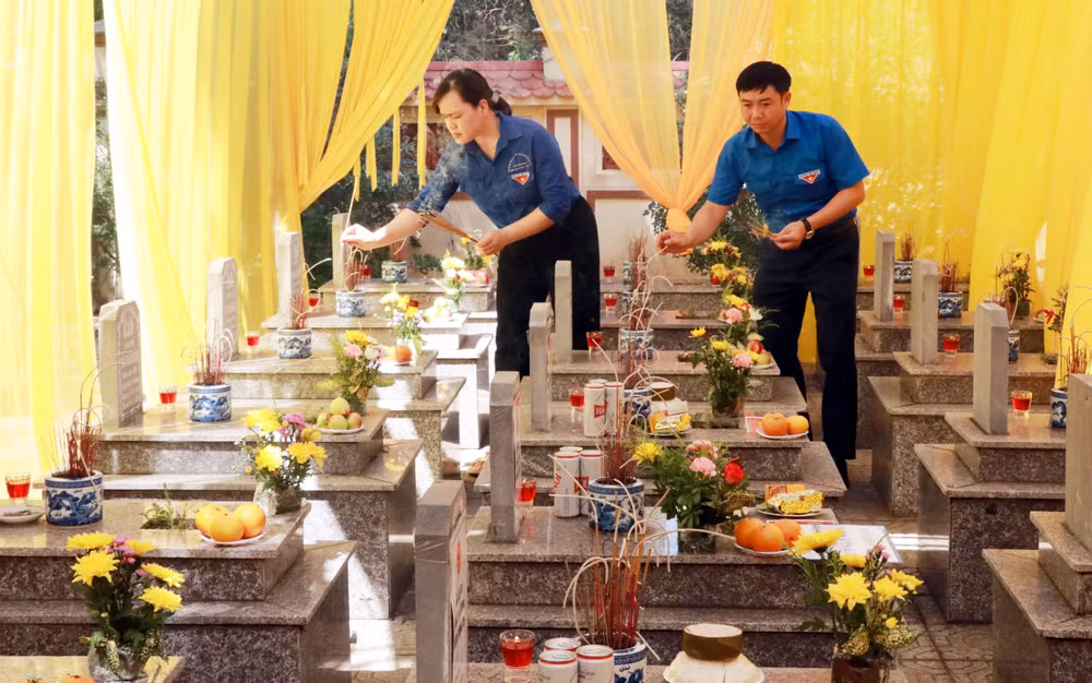 vna-potal-ninh-binh-day-manh-thuc-hien-tim-kiem-quy-tap-va-xac-dinh-danh-tinh-hai-cot-liet-si-8797854.jpg