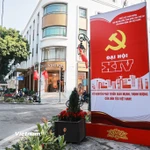 Những ngày này, Thủ đô Hà Nội đang trong diện mạo rực rỡ, trang trọng, chuẩn bị cho sự kiện chính trị trọng đại, Đại hội đại biểu toàn quốc lần thứ XIV của Đảng. (Ảnh: Minh Hiếu/Vietnam+)