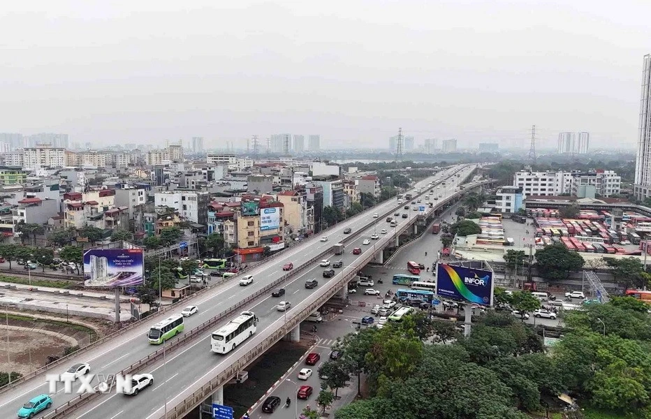 Giao thông Hà Nội thông thoáng trong ngày đầu nghỉ lễ Giỗ Tổ Hùng Vương
