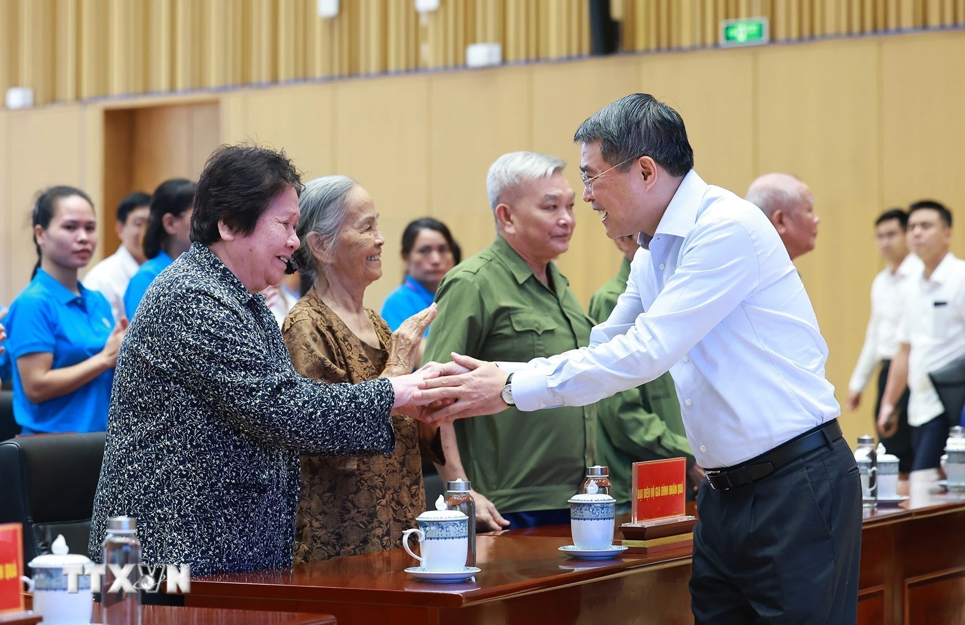 Thủ tướng Lê Minh Hưng tri ân người có công tại Hải Phòng