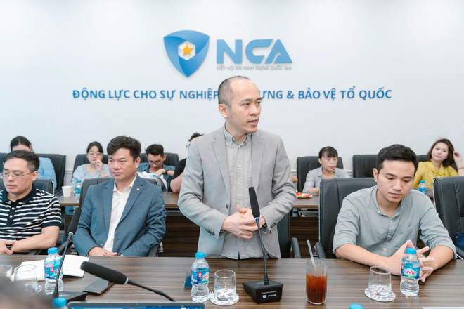 លោក Vu Ngoc Son - ប្រធាននាយកដ្ឋានស្រាវជ្រាវបច្ចេកវិទ្យា សមាគមសន្តិសុខអ៊ីនធឺណិតជាតិ។ (រូបថត៖ PV/Vietnam+) 2.jpg