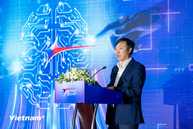 Thiếu tướng Nguyễn Ngọc Cương - Giám đốc Trung tâm Dữ liệu quốc gia phát biểu tại sự kiện. (Ảnh: Minh Sơn/Vietnam+) vnp-ai-thuc-chien.jpg
