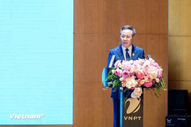 VNPTグループ取締役会会長のト・ズン・タイ氏がイベントで講演した。(写真:ミン・ソン/ベトナム+) vnp-vnpt-3.jpg
