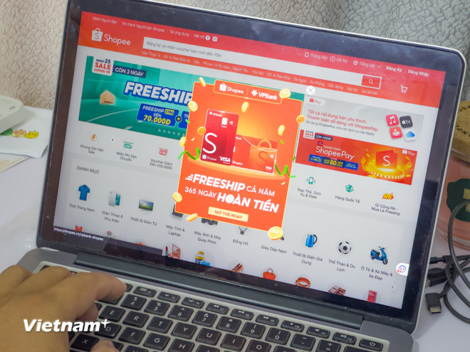 Xử lý vi phạm trên nền tảng số: Sửa đổi pháp lệnh để phù hợp với tình hình mới? vnp-thuong-mai-dien-tu-1-3.jpg