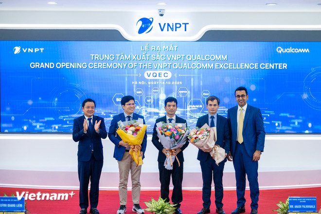 La création du VQEC témoigne de l'ambition de VNPT de faire du Vietnam un pays fort en matière de technologie et d'innovation. (Photo : Minh Son/Vietnam+) vnp-vnpt-qualcomm-2.jpg
