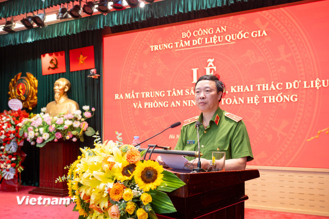 Thiếu tướng Nguyễn Ngọc Cương - Giám đốc Trung tâm Dữ liệu quốc gia. (Ảnh: Minh Sơn/Vietnam+) vnp-hiep-hoi-du-lieu-4.jpg