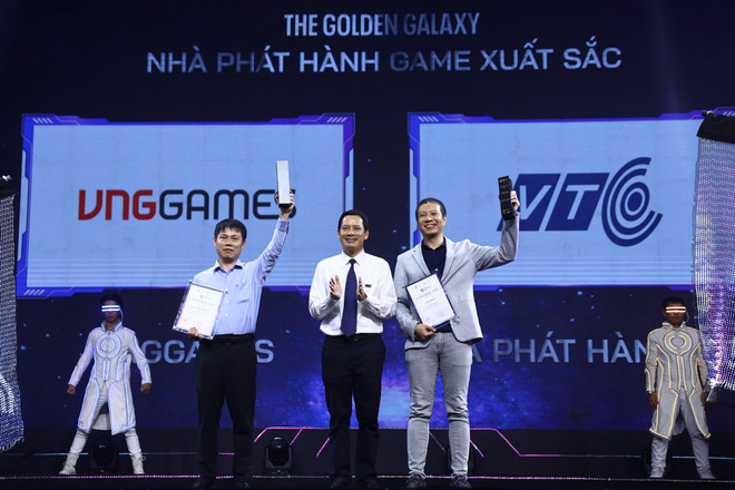 VNGGames и VTC были признаны лучшими издателями игр года. (Фото: Vietnam GameVerse) 3cb18ee535798027d968.jpg