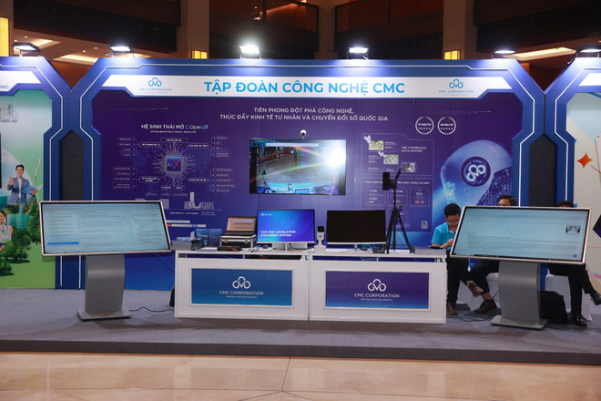 Gian hàng của CMC tại Hội nghị. (Ảnh: PV/Vietnam+) hoi-nghi-toan-quoc-nghi-quyet-685.jpg