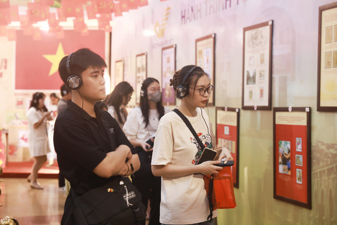 بدأت الرحلة بمعرض vietnam-post-11.jpg
