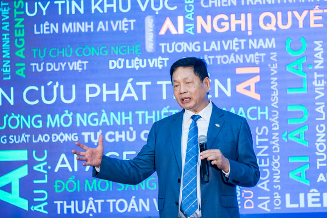 លោក Truong Gia Binh ប្រធាន FPT ជាអ្នកផ្តួចផ្តើមបង្កើតសម្ព័ន្ធ Au Lac AI។ (រូបថត៖ PV/Vietnam+) ong-truong-gia-binh-chu-tich-hdqt-fpt-06.jpg