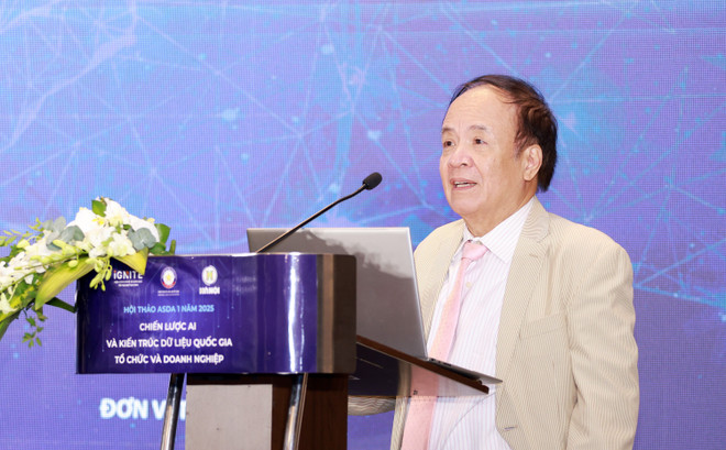 Phó Giáo sư, Tiến sĩ Nguyễn Ái Việt 0 Viện trưởng Viện Công nghệ và Giáo dục Trí tuệ mới Tạo sinh (IGNITE) phát biểu tại hội nghị. (Ảnh: PV/Vietnam+) img-2949.jpg