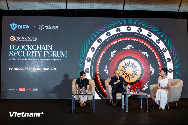Các chuyên gia thảo luận về việc xây dựng một hệ sinh thái Blockchain an toàn. (Ảnh: Minh Sơn/Vietnam+) vnp-blockchain-week-2025-6.jpg