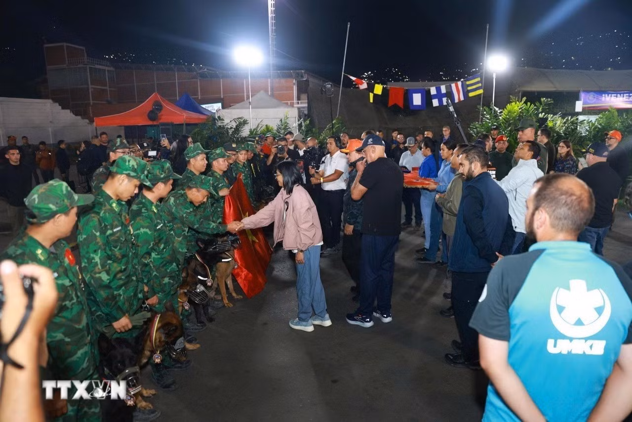 ttxvn-venezuela-vinh-danh-cac-doan-cuu-ho-quoc-te-8866732-1.jpg