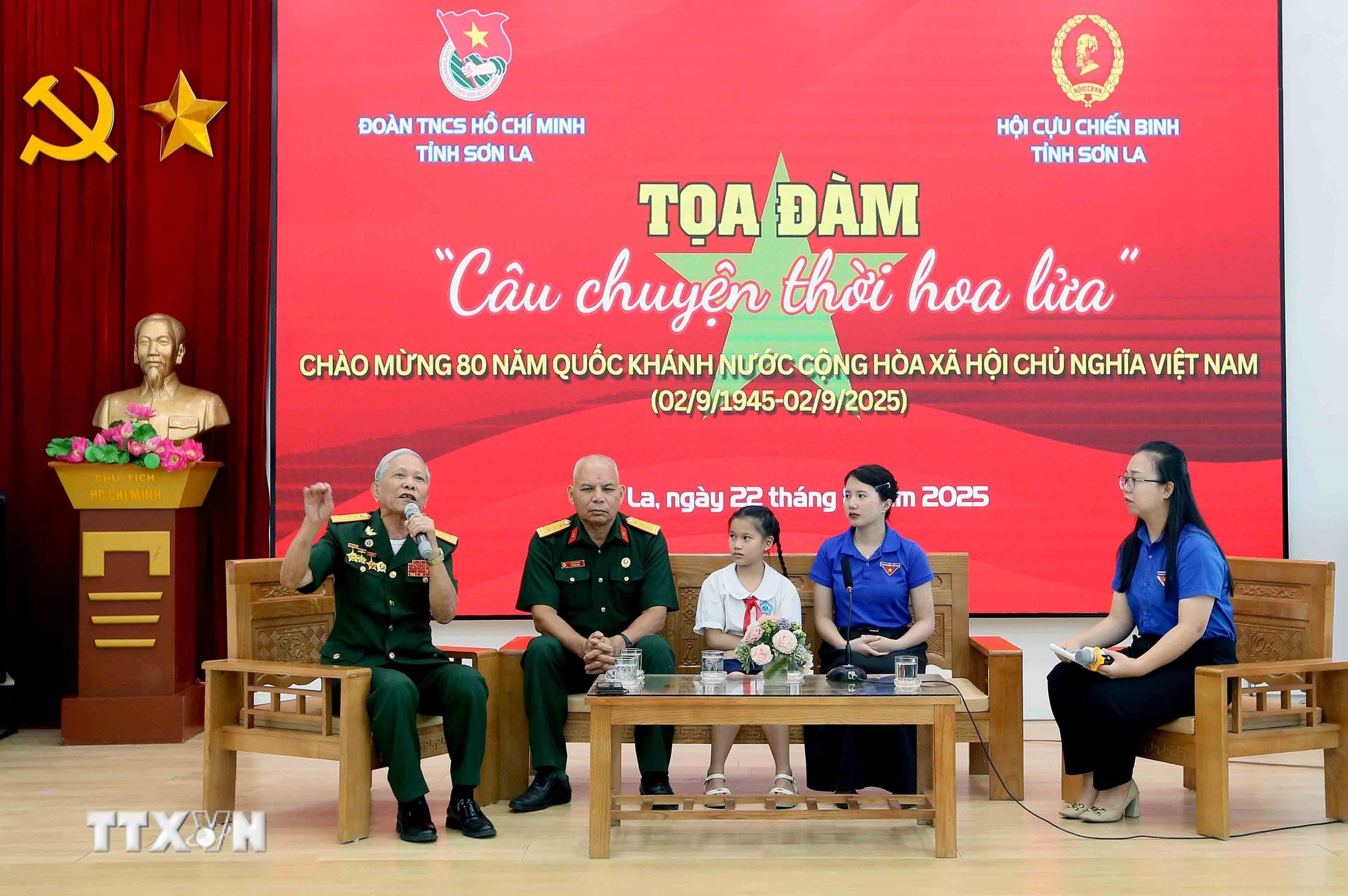 ttxvn-cau-chuyen-thoi-hoa-lua.jpg