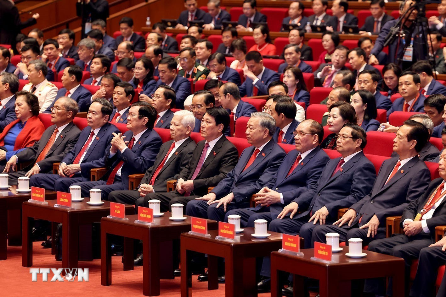 Toàn văn Báo cáo của Ban Chấp hành Trung ương Đảng khóa XIII về các văn kiện trình Đại hội XIV của Đảng