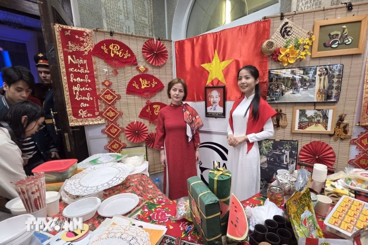 ttxvn-sinh-vien-viet-tai-nga.jpg