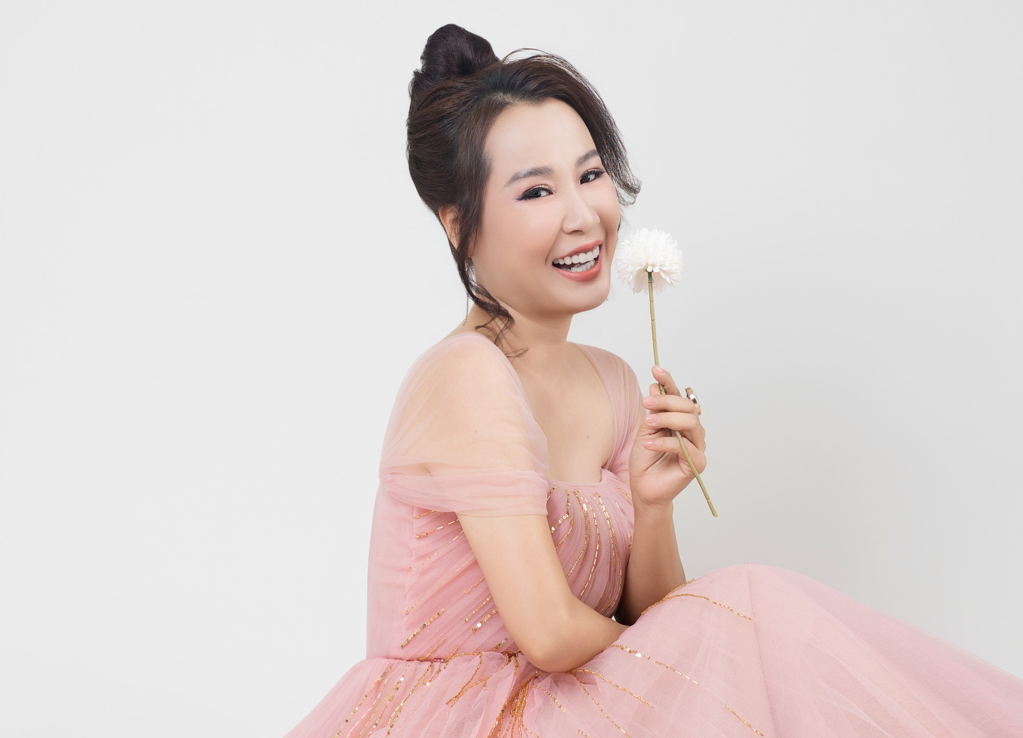 Nhạc sỹ Giáng Son sẽ có đêm nhạc kỷ niệm 40 năm hoạt động nghệ thuật vào tối 15/2/2025 (tức ngày 18 tháng Giêng năm Ất Tỵ), tại sân khấu ngoài trời Khu đô thị Park City Hà Nội. (Ảnh: NVCC)