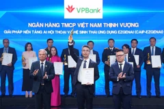 Đại diện VPBank nhận giải tại Vietnam Digital Awards 2025. (Ảnh: Vietnam+)