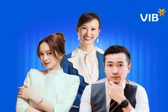 Diễn viên Kaity Nguyễn, tác giả sách Ngọc Nick M và chuyên gia tài chính Thái Vân Linh - những người khác nhau về hoàn cảnh, tuổi tác, công việc… nhưng đang cùng chung một tư duy: Không nên để nguồn lực nào, dù hữu hình hay vô hình, được phép nằm im. (Ảnh: Vietnam+)