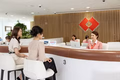 Techcombank chi trả cổ tức bằng tiền mặt hơn 4.960 tỷ đồng cho cổ đông. (Ảnh: Vietnam+)
