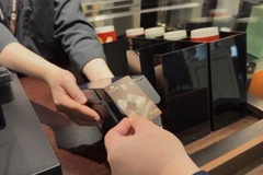 Ra mắt thẻ tín dụng Techcombank Visa Business Platinum với nhiều đặc quyền. (Ảnh: Vietnam+)