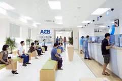 ACB chốt chia cổ tức bằng tiền và cổ phiếu, tăng vốn điều lệ lên 58.000 tỷ đồng. (Ảnh: Vietnam+)