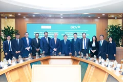 Đại diện lãnh đạo FairFax làm việc tại BIDV. (Ảnh: Vietnam+)