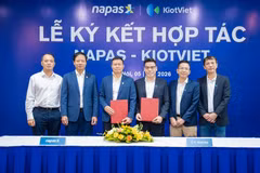 NAPAS và KiotViet hợp tác mở rộng hệ sinh thái thanh toán VietQR. (Ảnh: Vietnam+)
