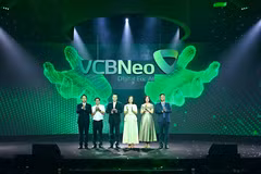 Lễ công bố thương hiệu VCBNeo và ứng dụng ngân hàng số NeoOne. (Ảnh: Vietnam+)