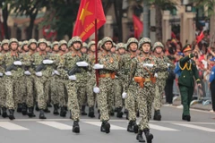 Đang tiến vào Lễ đài là Khối chiến sỹ Đặc công. (Ảnh: PV/Vietnam+)