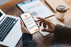 100% tài khoản giao dịch trên kênh số đã được đối chiếu sinh trắc học. (Ảnh: Vietnam+)