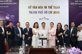 Toàn cảnh Lễ ký kết hợp tác giữa các đơn vị đối tác giải Vietnam Legends Championship 2025. (Ảnh: PV/Vietnam+)