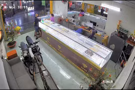 Đối tượng cướp nhẫn vàng tại Tiệm vàng Kim Chi 2, xã Hiệp Phước, Thành phố Hồ Chí Minh. (Ảnh: CA Thành phố Hồ Chí Minh cung cấp).