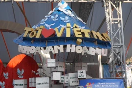 Hội trại truyền thống 26/3 Trường Cao đẳng Bách khoa Sài Gòn với hình ảnh tự hào về đất nước Việt Nam. (Ảnh: Khánh Ly/Vietnam+)