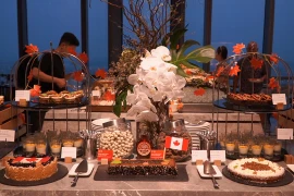 Trải nghiệm buffet trên tầng mây: Giao thoa ẩm thực Việt - Canada