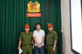 Đối tượng Nguyễn Trung Thế Lữ tại Cơ quan Cảnh sát điều tra Công an Thành phố Hồ Chí Minh. (Ảnh: CA Thành phố Hồ Chí Minh cung cấp)