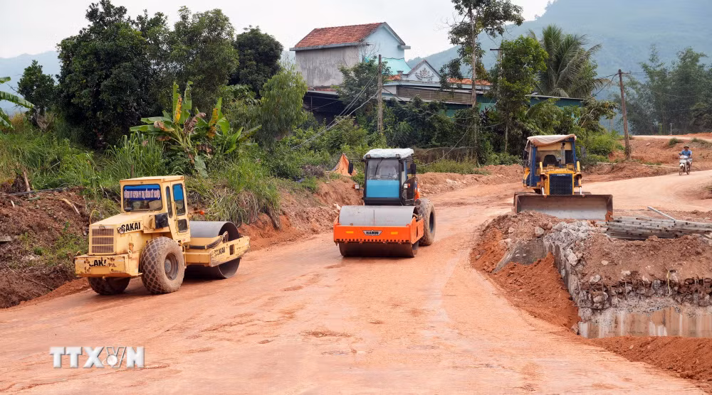 ttxvn-quang-ninh-dua-nuoc-rut-nham-giai-ngan-hon-4000-ty-dong-von-dau-tu-cong-trong-thang-9-9030189-1.jpg